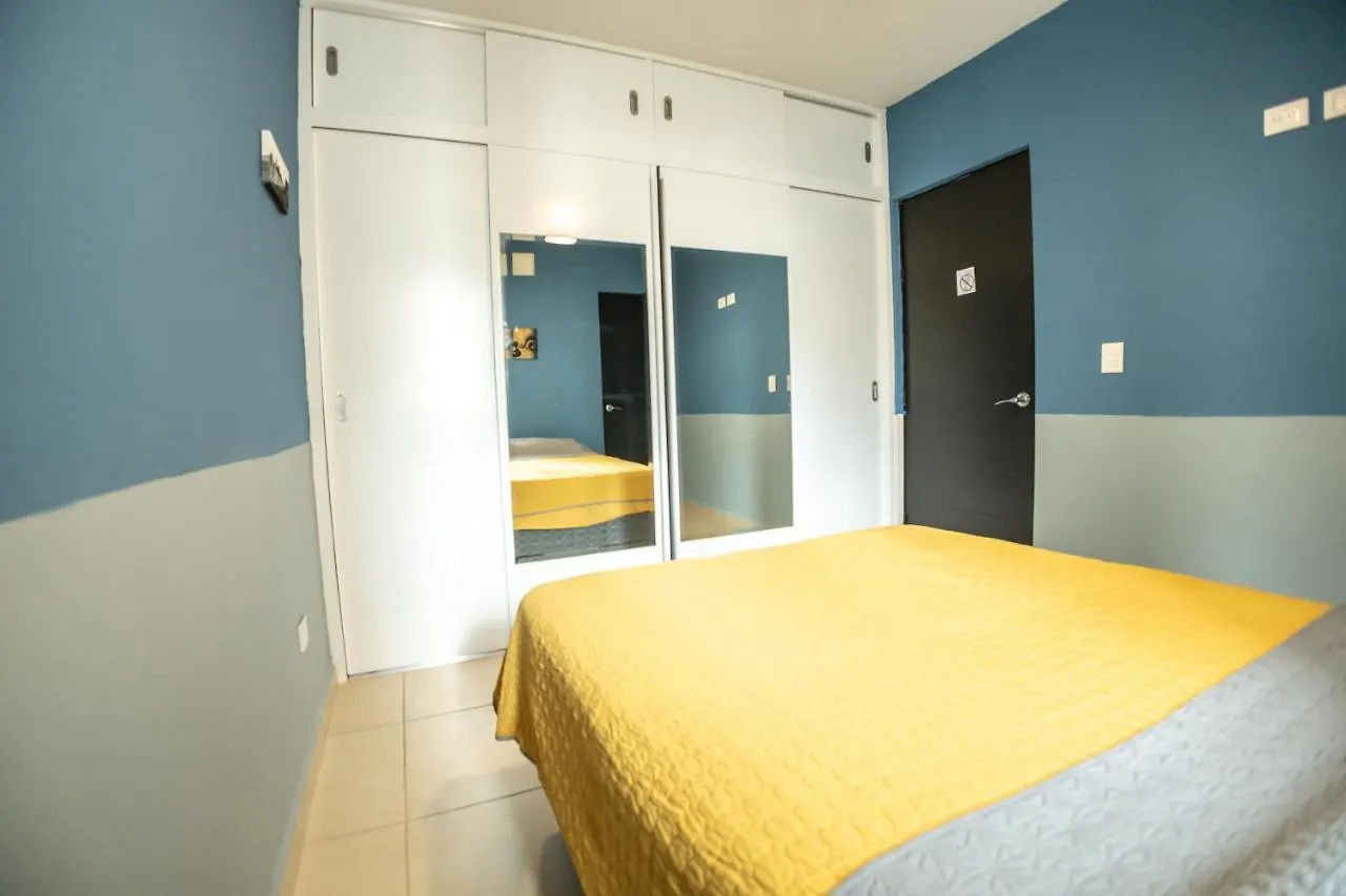 One Night Cancun A Shared Apartament - Airport